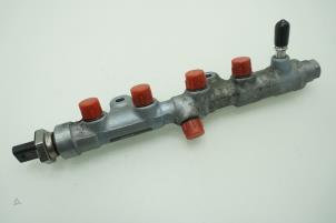 Gebruikte Injector brug Opel Vivaro Combi 1.5 CDTI 102 Prijs € 90,75 Inclusief btw aangeboden door Brus Motors BV