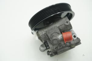 Gebruikte Stuurpomp Mercedes C Combi (S203) 2.7 C-270 CDI 20V Prijs € 90,75 Inclusief btw aangeboden door Brus Motors BV