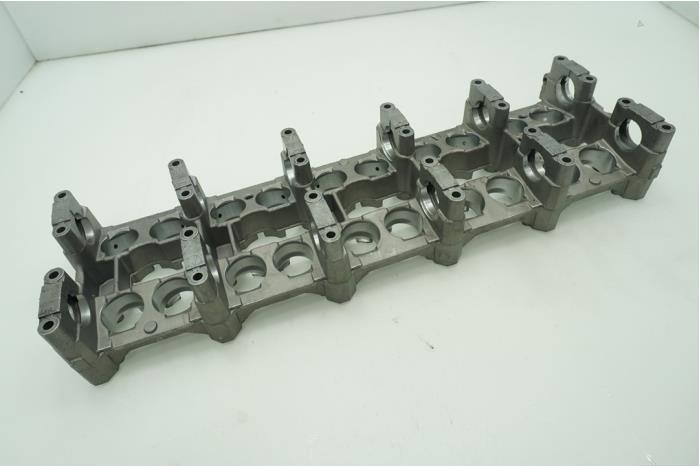 Kamaxelhus från en Mercedes-Benz Sprinter 4t (904) 416 CDI 20V 2006