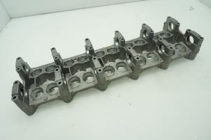 Begagnade Kamaxelhus Mercedes Sprinter 4t (904) 416 CDI 20V Pris € 181,50 Inklusive moms erbjuds av Brus Motors BV