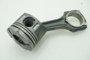 Begagnade Vevstake Mercedes Sprinter 2t (901/902) 216 CDI 20V Pris € 90,75 Inklusive moms erbjuds av Brus Motors BV