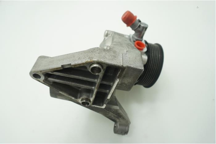 Stuurbekrachtiging Pomp van een Iveco New Daily V 29L15V, 35C15LV, 40C15L, 50C15LV 2012