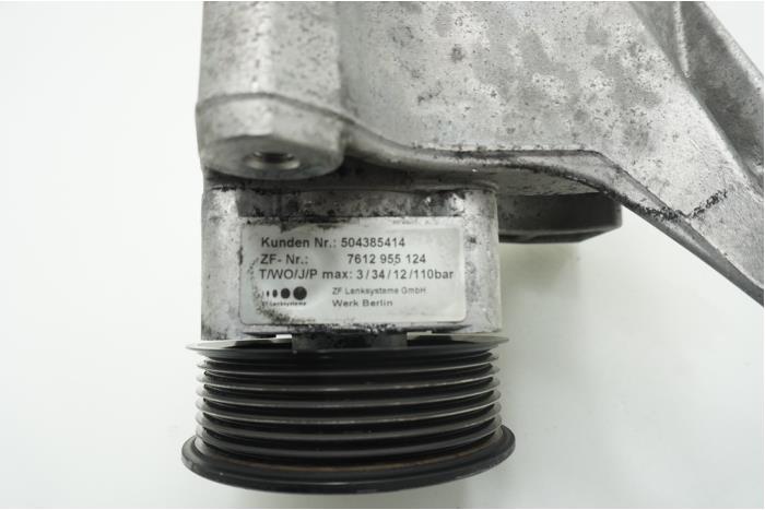 Stuurbekrachtiging Pomp van een Iveco New Daily V 29L15V, 35C15LV, 40C15L, 50C15LV 2012