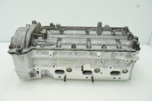 Begagnade Topplock Mercedes E (W211) 3.0 E-320 CDI 24V Pris € 484,00 Inklusive moms erbjuds av Brus Motors BV