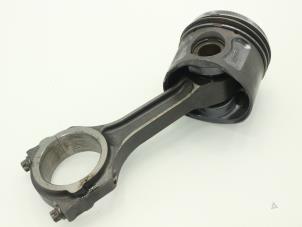 Gebruikte Drijfstang Ford Transit 2.2 TDCi 16V Prijs € 90,75 Inclusief btw aangeboden door Brus Motors BV