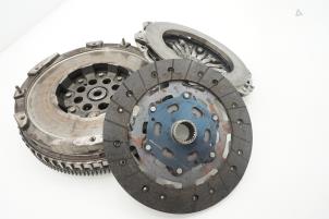 Gebruikte Dubbele massa vliegwiel Mercedes C (W205) C-200 1.6 CDI BlueTEC, C-200 d 16V Prijs € 363,00 Inclusief btw aangeboden door Brus Motors BV