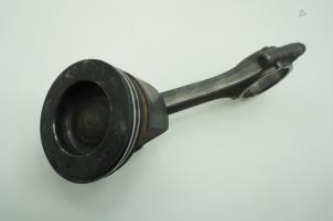 Gebruikte Drijfstang Audi A6 (C8) 2.0 30 TDI Mild hybrid Prijs € 90,75 Inclusief btw aangeboden door Brus Motors BV