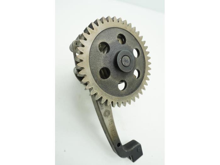 Oliepomp van een Volkswagen Transporter/Caravelle T5 2.5 TDi PF 2009