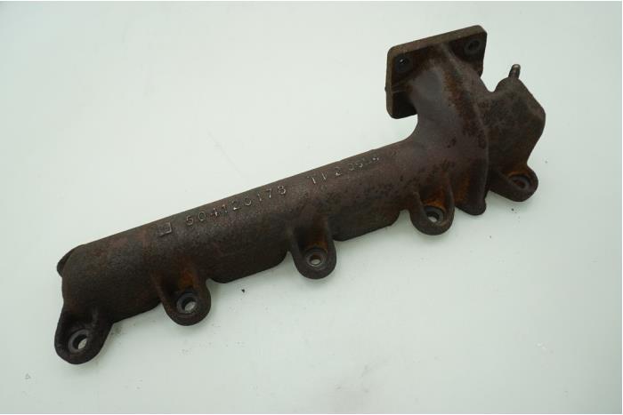 Uitlaatspruitstuk van een Iveco New Daily VI 33S15, 35C15, 35S15 2016