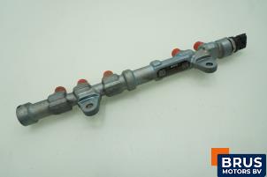 Used Fuel injector nozzle Opel Combo 1.3 CDTI 16V Price € 90,75 Inclusive VAT offered by Brus Motors BV