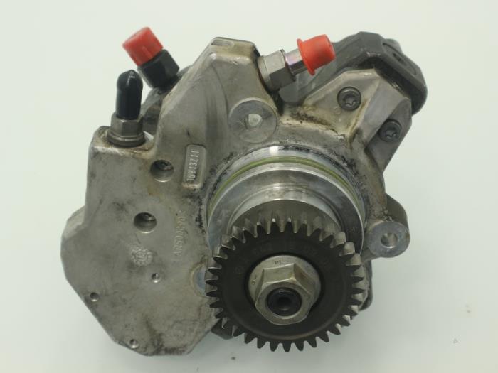 Högtryckspump från en Mercedes-Benz Sprinter 5t (906) 519 CDI,BlueTEC V6 24V 2016