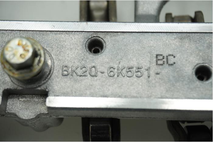 Vipparm från en Ford Transit 2.2 TDCi 16V RWD 2015