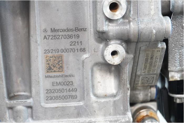 Växellåda från en Mercedes-Benz C (W206) C-220d 2.0 Turbo 16V 2024