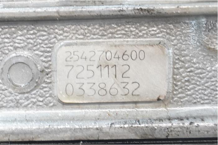 Växellåda från en Mercedes-Benz C (W206) C-220d 2.0 Turbo 16V 2024