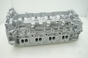 Renoverade Topplock Renault Master III (JV) 2.3 dCi 16V 125 Pris € 1.512,50 Inklusive moms erbjuds av Brus Motors BV