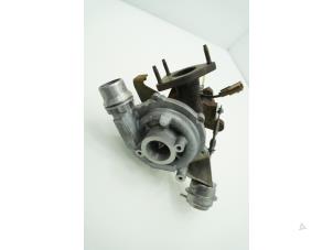 Gebruikte Turbo Renault Trafic New (JL) 2.0 dCi 16V 115 Prijs € 302,50 Inclusief btw aangeboden door Brus Motors BV