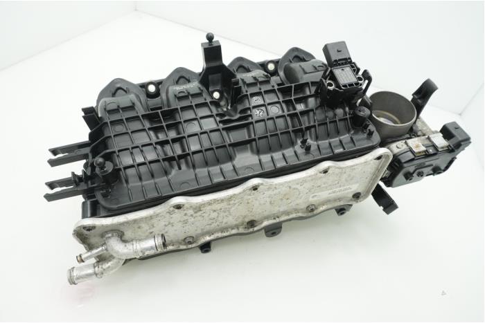 Inlaatspruitstuk van een Volkswagen Golf VII (AUA) 1.4 TSI 16V 2014