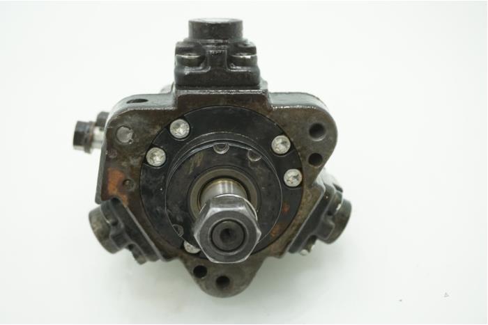 Mekanisk bränslepump från en Fiat Ducato (250) 2.3 D 130 Multijet 4x4 2015