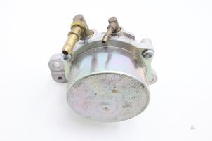 Używane Pompa prózniowa (Diesel) Opel Corsa D 1.3 CDTi 16V ecoFLEX Cena € 60,50 Z VAT oferowane przez Brus Motors BV