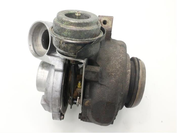 Turbo från en Mercedes-Benz C (W203) 2.7 C-270 CDI 20V 2003