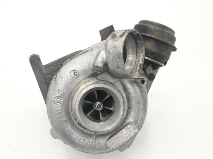 Turbo från en Mercedes-Benz ML I (163) 2.7 270 CDI 20V 2004