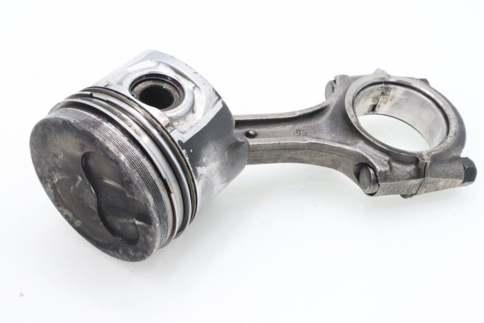 Vevstake från en Kia Pregio (TB) 2.7 D 2000