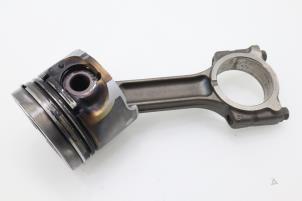 Gebruikte Drijfstang Renault Megane II (BM/CM) 1.5 dCi 80 Prijs € 90,75 Inclusief btw aangeboden door Brus Motors BV