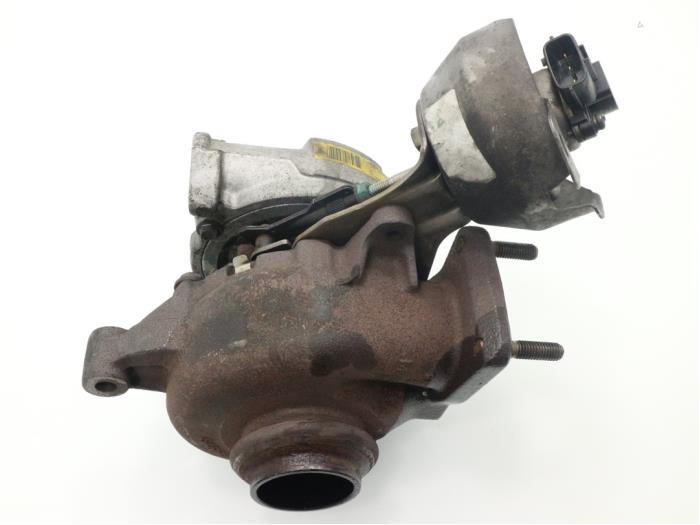 Turbo van een Citroën C5 II Berline (RC) 2.0 HDiF 16V 2007