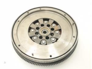 Nya Tvåmassesvänghjul Mercedes Sprinter 4t (904) 416 CDI 20V Pris € 423,50 Inklusive moms erbjuds av Brus Motors BV