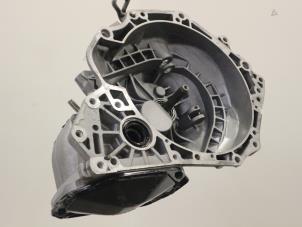 Używane Skrzynia biegów Opel Corsa IV 1.2 16V Cena € 363,00 Z VAT oferowane przez Brus Motors BV