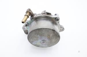 Używane Pompa prózniowa (Diesel) Opel Corsa C (F08/68) 1.3 CDTi 16V Cena € 60,50 Z VAT oferowane przez Brus Motors BV