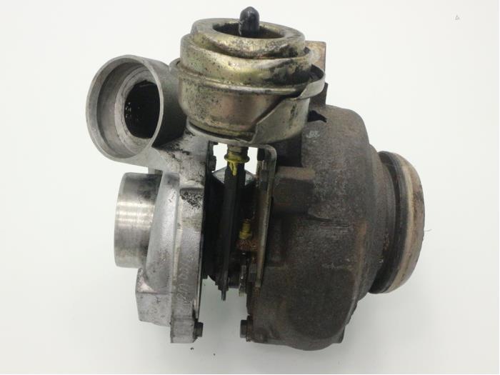 Turbo från en Mercedes-Benz C (W203) 2.7 C-270 CDI 20V 2004