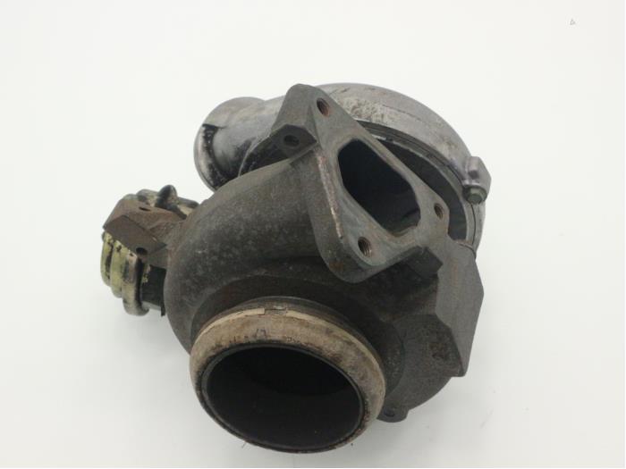 Turbo från en Mercedes-Benz C (W203) 2.7 C-270 CDI 20V 2004