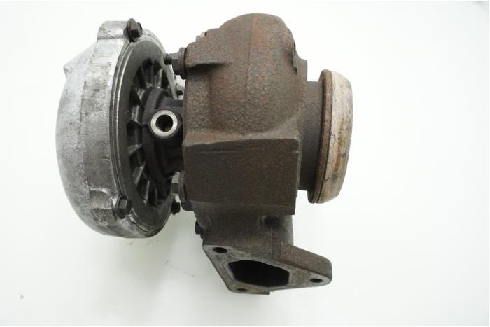 Turbo från en Mercedes-Benz C (W203) 2.7 C-270 CDI 20V 2003