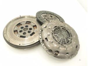 Begagnade Tvåmassesvänghjul Volkswagen Passat (3C2) 2.0 TDI 16V 140 Pris € 242,00 Inklusive moms erbjuds av Brus Motors BV