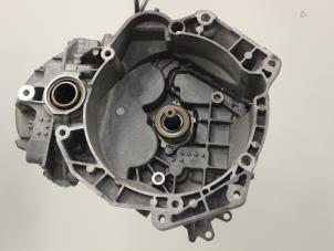 Używane Skrzynia biegów Opel Corsa D 1.3 CDTi 16V Ecotec Cena € 302,50 Z VAT oferowane przez Brus Motors BV