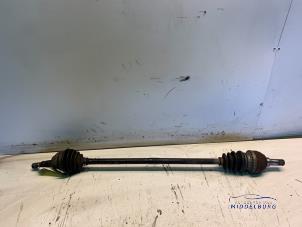 Begagnade Drivaxel, höger fram Opel Astra H SW (L35) 1.4 16V Twinport Pris € 19,00 Marginaltabell erbjuds av Autodemontagebedrijf Middelburg B.V