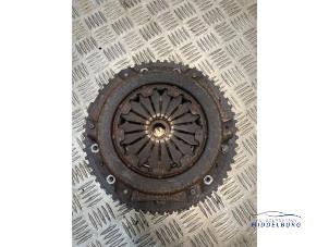 Begagnade Kopplingssats (komplett) Renault Clio II (BB/CB) 1.2 16V Pris € 64,00 Marginaltabell erbjuds av Autodemontagebedrijf Middelburg B.V