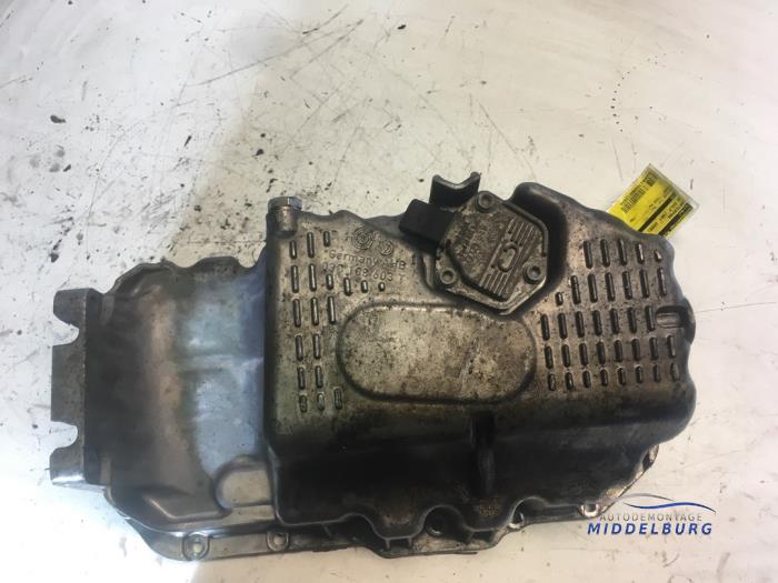 Oljetråg från en Volkswagen Golf VI (5K1) 1.4 TSI 122 16V 2009