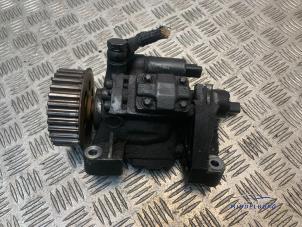 Gebruikte Brandstofpomp Mechanisch Renault Megane II (BM/CM) 1.5 dCi 105 Prijs € 64,00 Margeregeling aangeboden door Autodemontagebedrijf Middelburg B.V