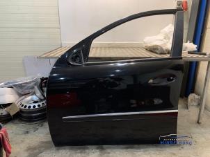 Gebruikte Portier 4Deurs links-voor Mercedes ML II (164/4JG) 3.0 ML-320 CDI 4-Matic V6 24V Prijs € 174,00 Margeregeling aangeboden door Autodemontagebedrijf Middelburg B.V