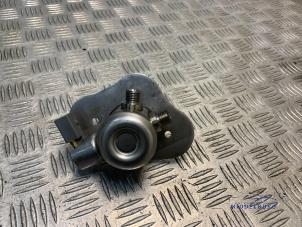 Gebruikte Brandstofpomp Mechanisch BMW 1 serie (E81) 116i 1.6 16V Prijs € 48,00 Margeregeling aangeboden door Autodemontagebedrijf Middelburg B.V