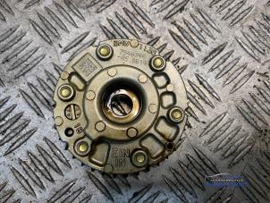 Gebruikte Nokkenas Verstelling BMW 3 serie (E90) 318i 16V Prijs € 49,00 Margeregeling aangeboden door Autodemontagebedrijf Middelburg B.V