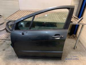 Gebruikte Portier 4Deurs links-voor Peugeot 308 SW (4E/H) 1.6 16V THP 175 Prijs € 59,00 Margeregeling aangeboden door Autodemontagebedrijf Middelburg B.V