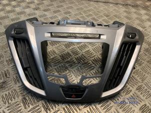 Begagnade Luftmunstycke, instrumentbräda Ford Transit Custom 2.2 TDCi 16V Pris € 46,00 Marginaltabell erbjuds av Autodemontagebedrijf Middelburg B.V