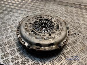 Begagnade Tvåmassesvänghjul Ford Transit 2.2 TDCi 16V RWD Pris € 198,00 Marginaltabell erbjuds av Autodemontagebedrijf Middelburg B.V