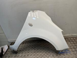 Begagnade Framskärm, höger Opel Agila (B) 1.2 16V Pris € 149,00 Marginaltabell erbjuds av Autodemontagebedrijf Middelburg B.V