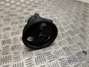 Gebruikte Stuurbekrachtiging Pomp Dacia Logan MCV (KS) 1.6 16V Prijs € 156,00 Margeregeling aangeboden door Autodemontagebedrijf Middelburg B.V