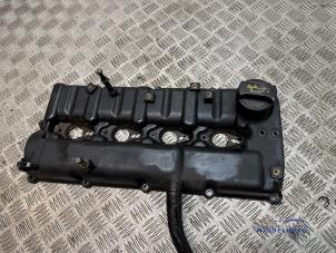 Begagnade Vipparmskåpa Hyundai H-300 2.5 CRDi Pris på förfrågan erbjuds av Autodemontagebedrijf Middelburg B.V