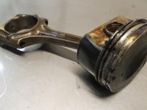 Gebruikte Zuiger Seat Leon (1P1) 2.0 TFSI FR 16V Prijs € 65,00 Margeregeling aangeboden door A.T.S. van de Wiel